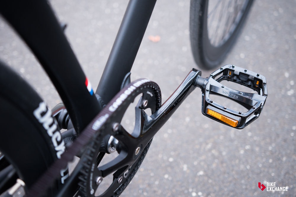 fullpage buying a commuter bike complete buyers guide pedals