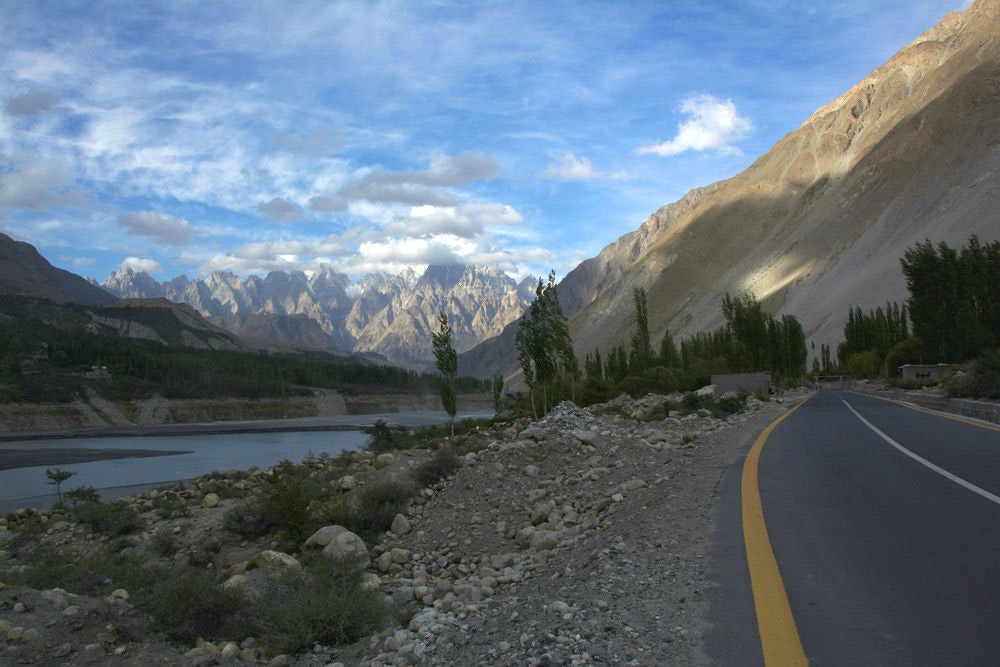fullpage Hunza Valley