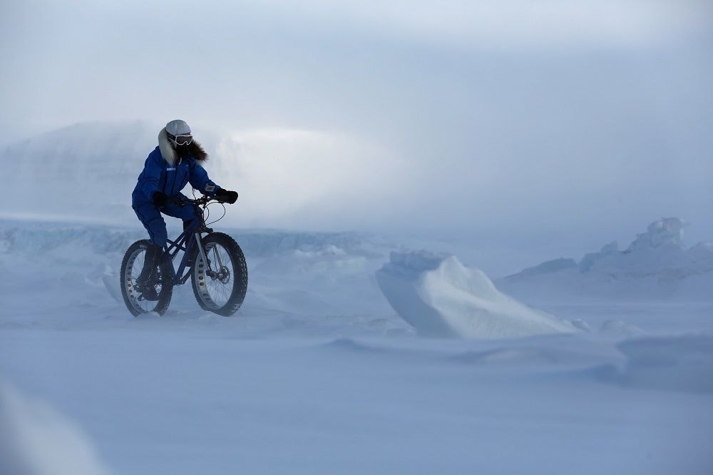 fullpage Kate Leeming Breaking The Cycle South Pole riding in Spitsberg