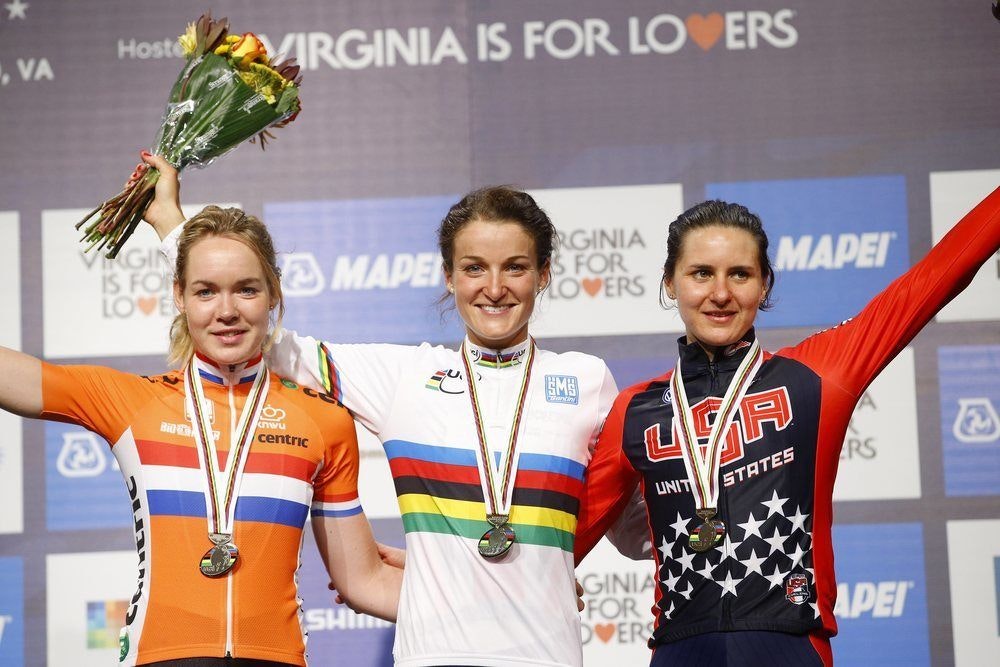 fullpage Lizzie armistead wins women s world champ road race
