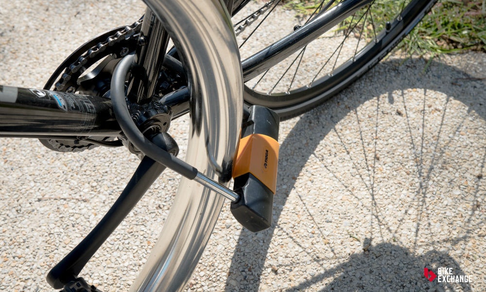 fullpage bottom bracket frame lock theft proof your bike guide